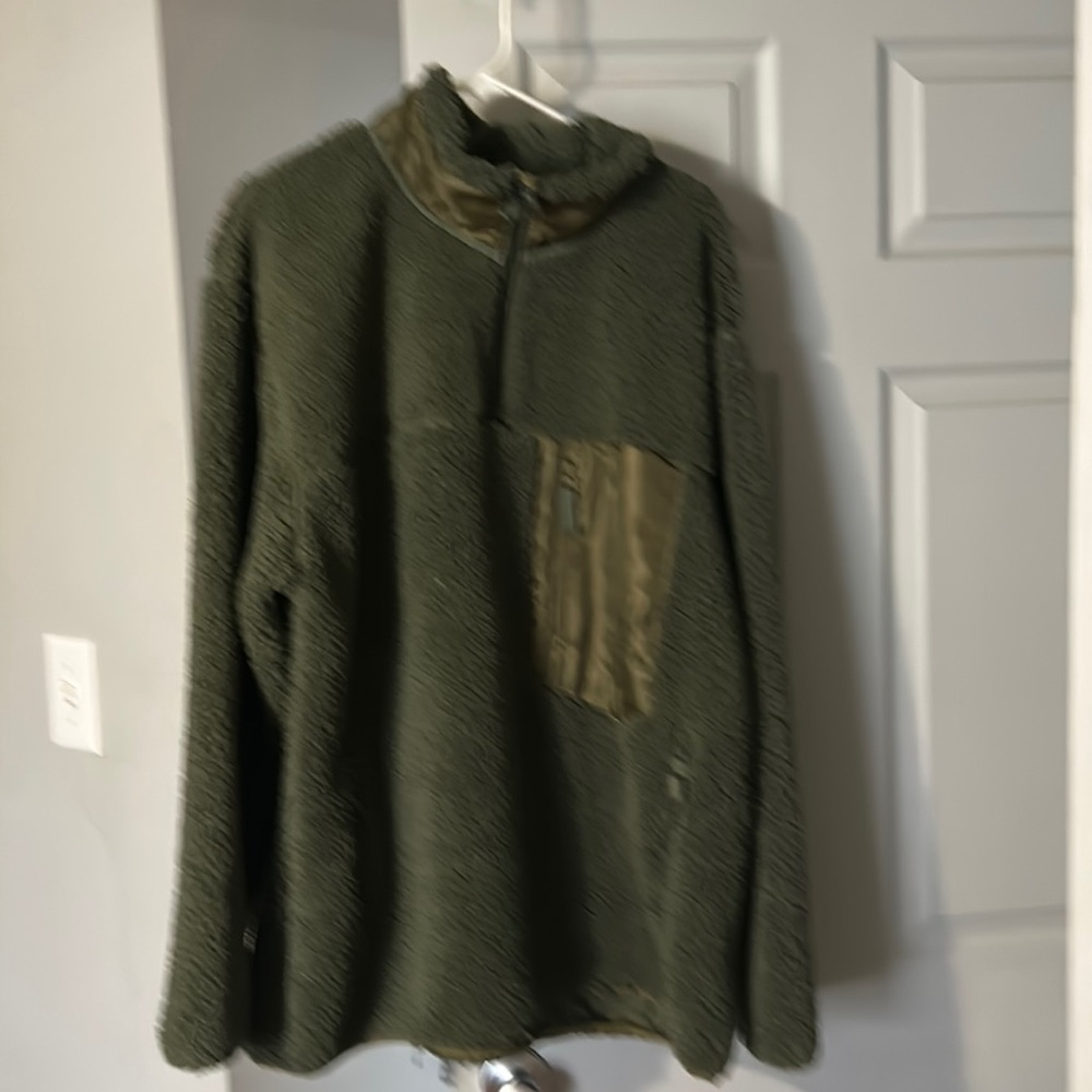 Mens 3 front pocket Sherpa jacket